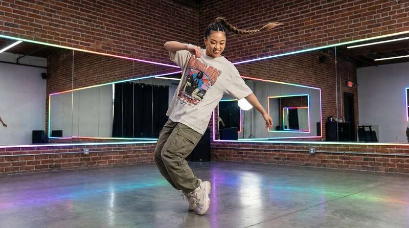 黄色仓库舞蹈视频